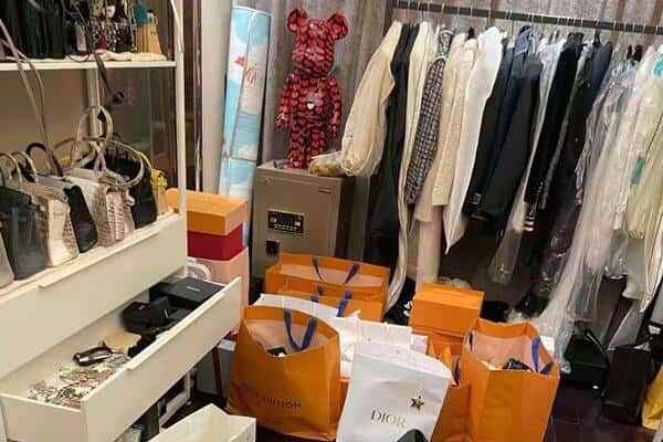 楚雄州禄丰回收一线品牌衣服